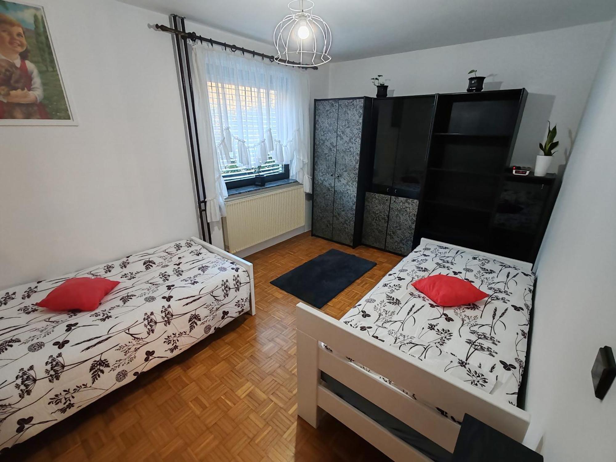 Apartment Preseren Šmarješke Toplice Exteriör bild