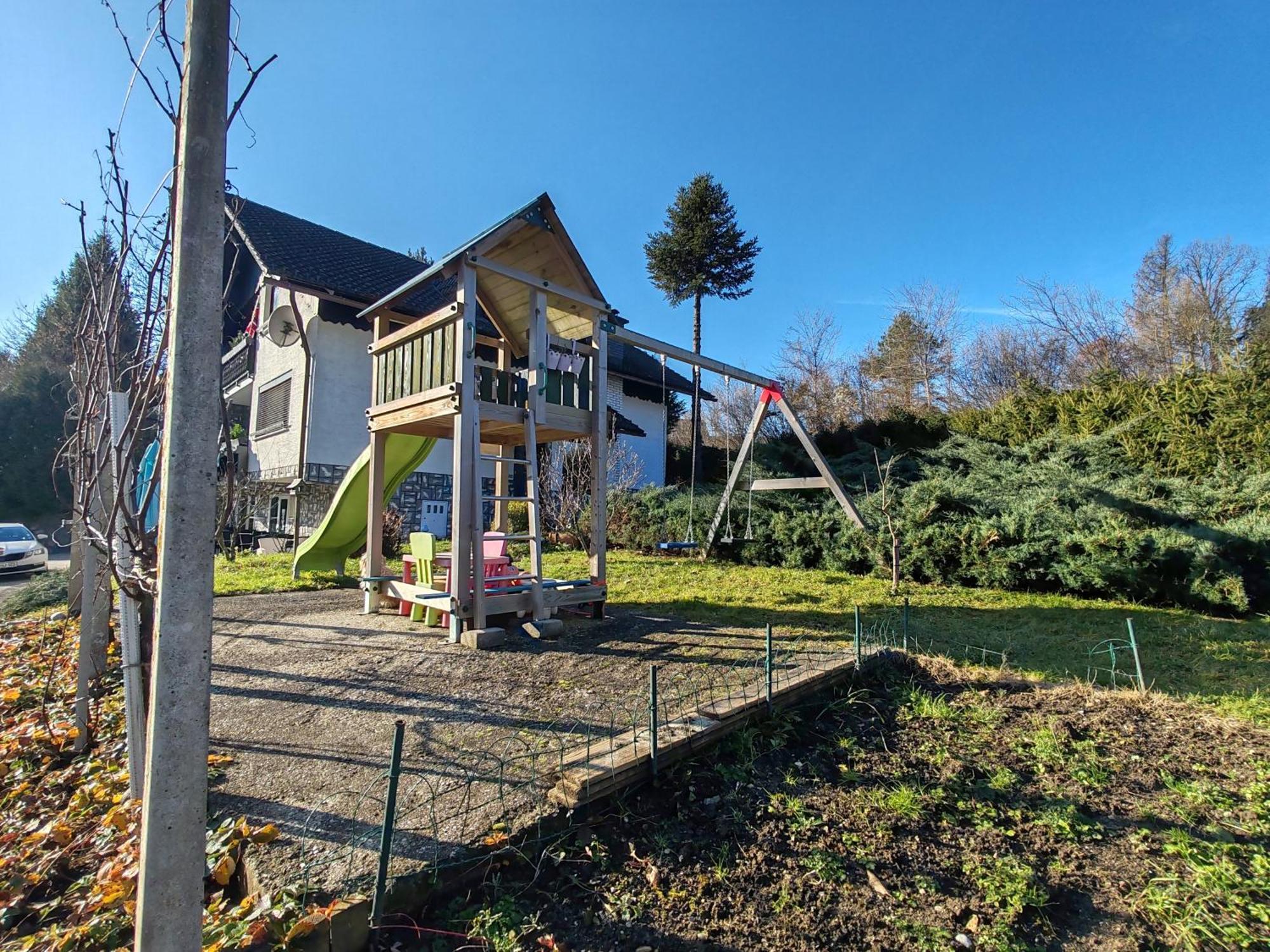 Apartment Preseren Šmarješke Toplice Exteriör bild